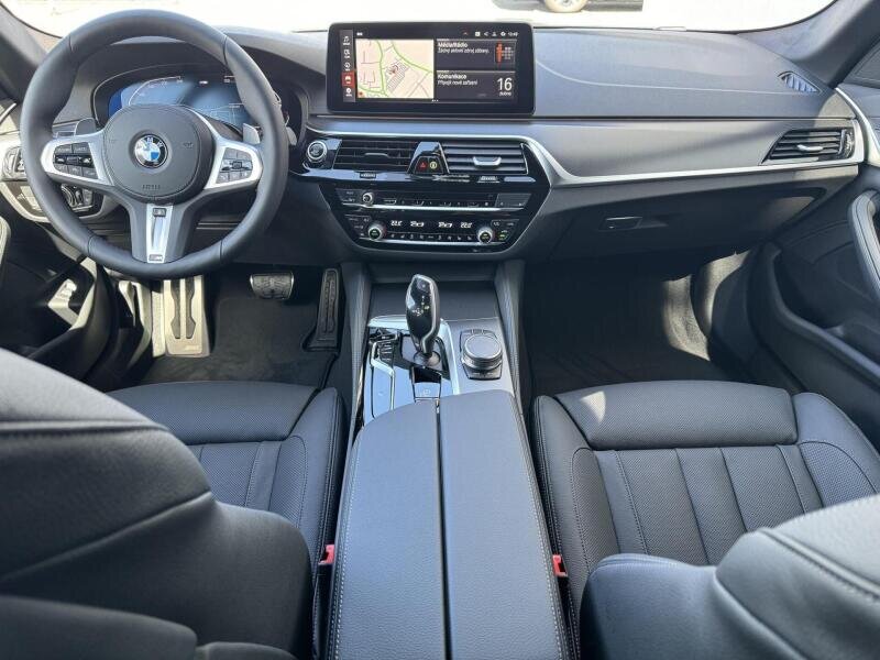 BMW Řada 5 Kombi 3,0 l 250 kw