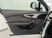 Audi Q7 28