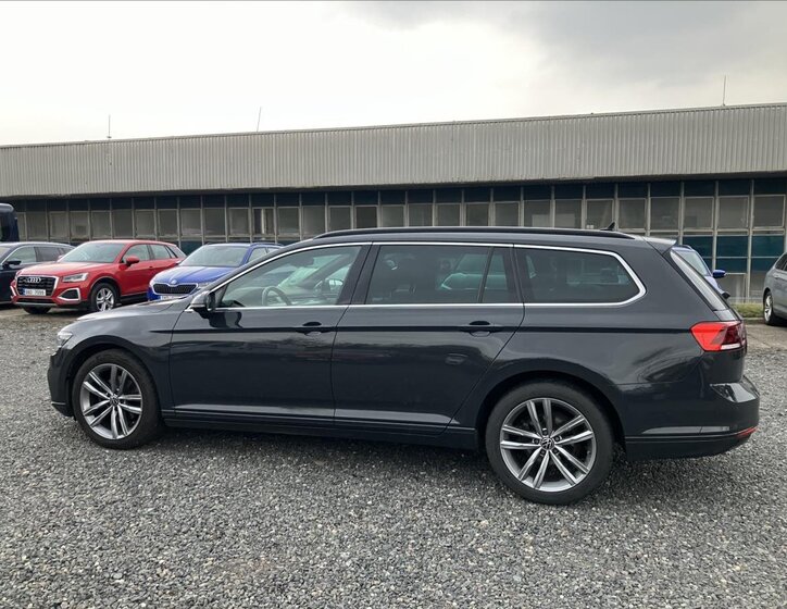 Volkswagen Passat Kombi 2,0 l 110 kw