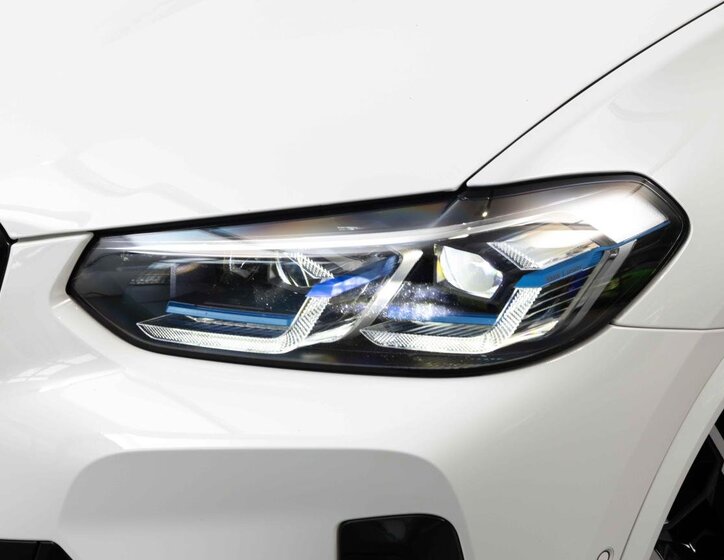 BMW X3 SUV / Terénní 2,0 l 140 kw