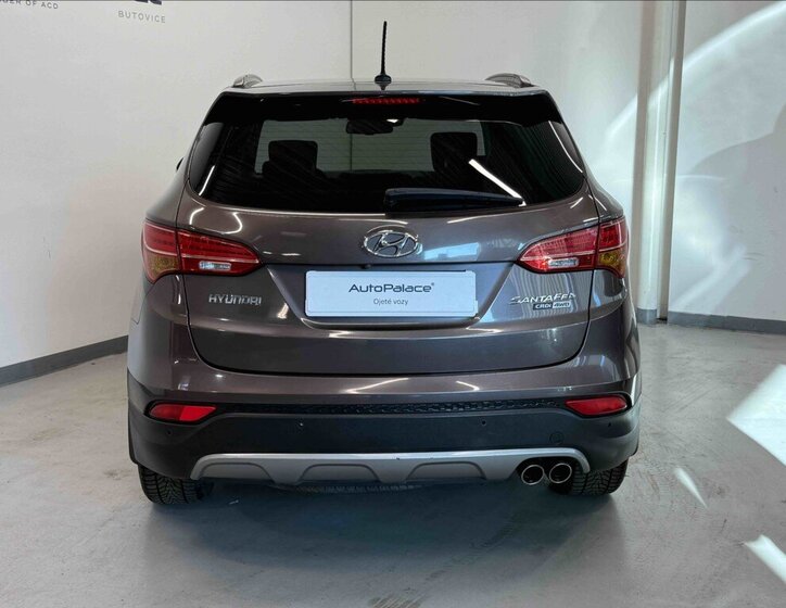 Hyundai Santa Fe SUV / Terénní 2,2 l 145 kw
