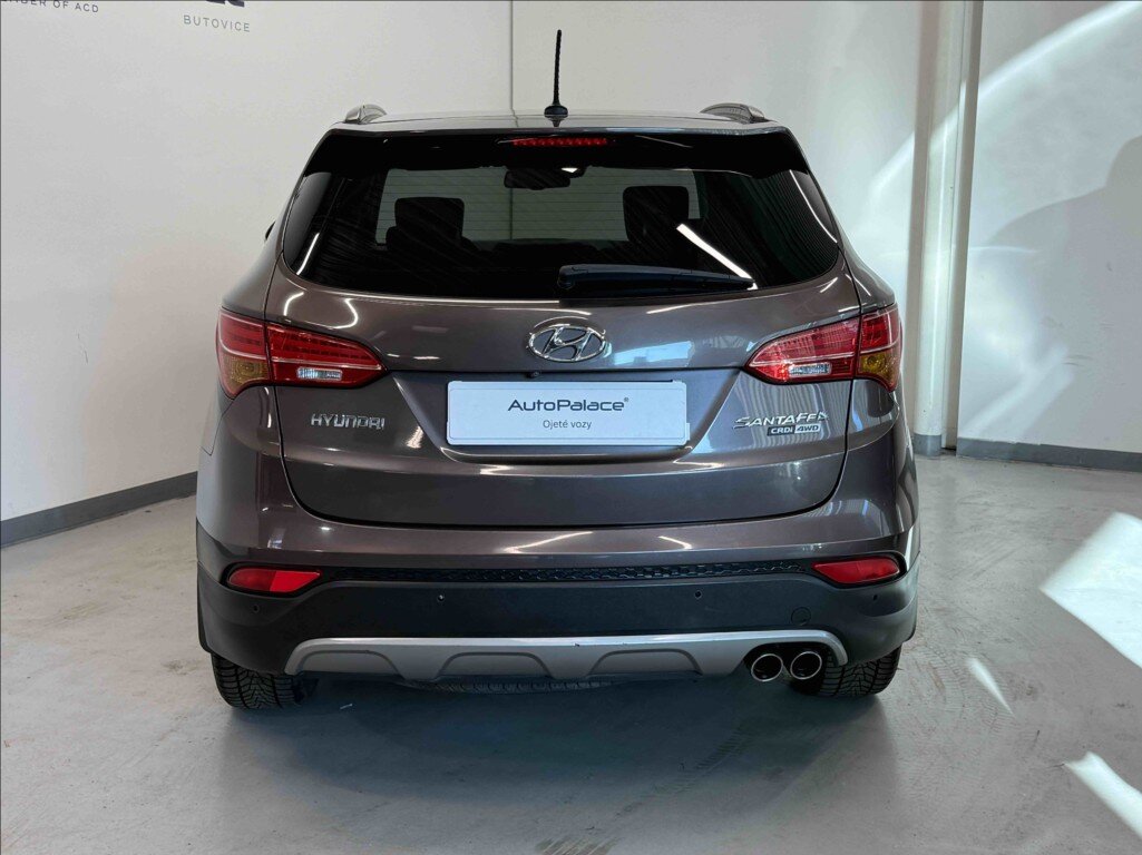 Hyundai Santa Fe SUV / Terénní 2,2 l 145 kw