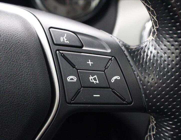 Mercedes-Benz GLA Kombi 1,6 l 90 kw