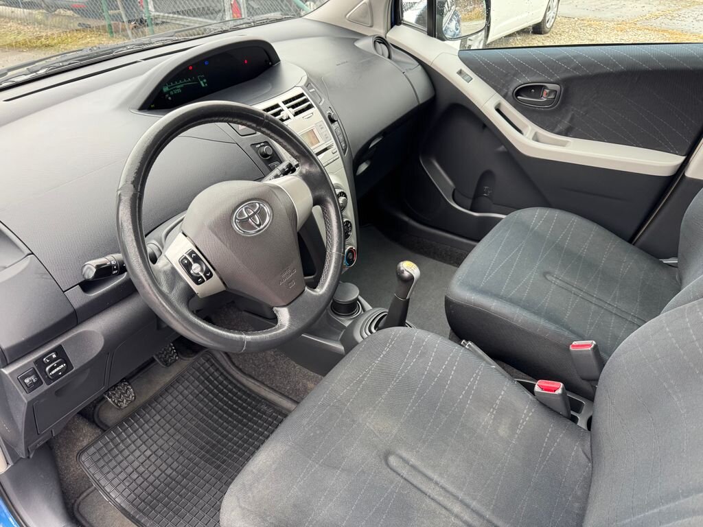 Toyota Yaris Hatchback 998,0 51 kw