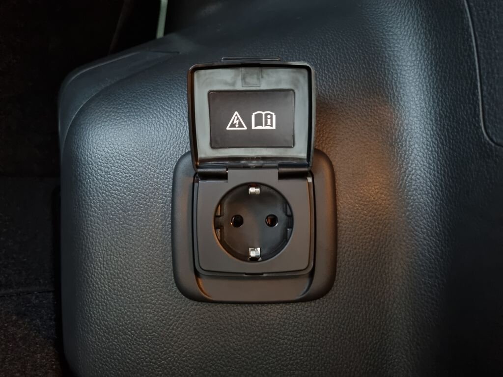 Mitsubishi Ostatní SUV / Terénní 2,4 l 138 kw