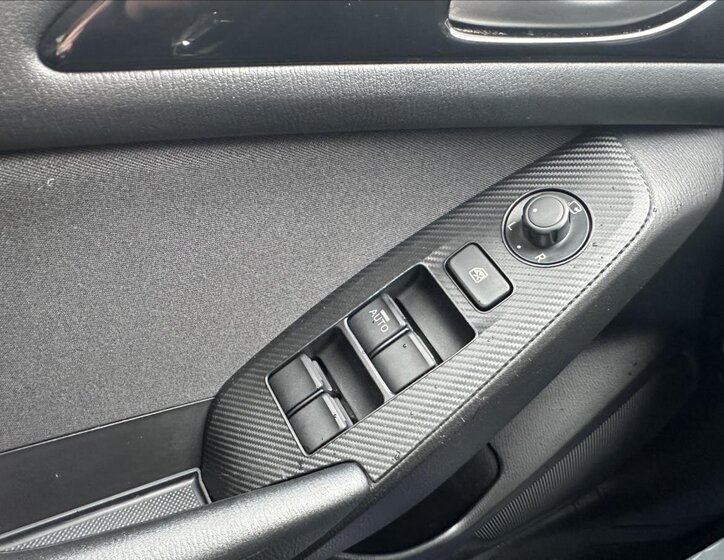 Mazda 3 Hatchback 2,0 l 88 kw