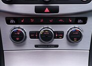 Volkswagen Passat Kombi 1,6 l 77 kw