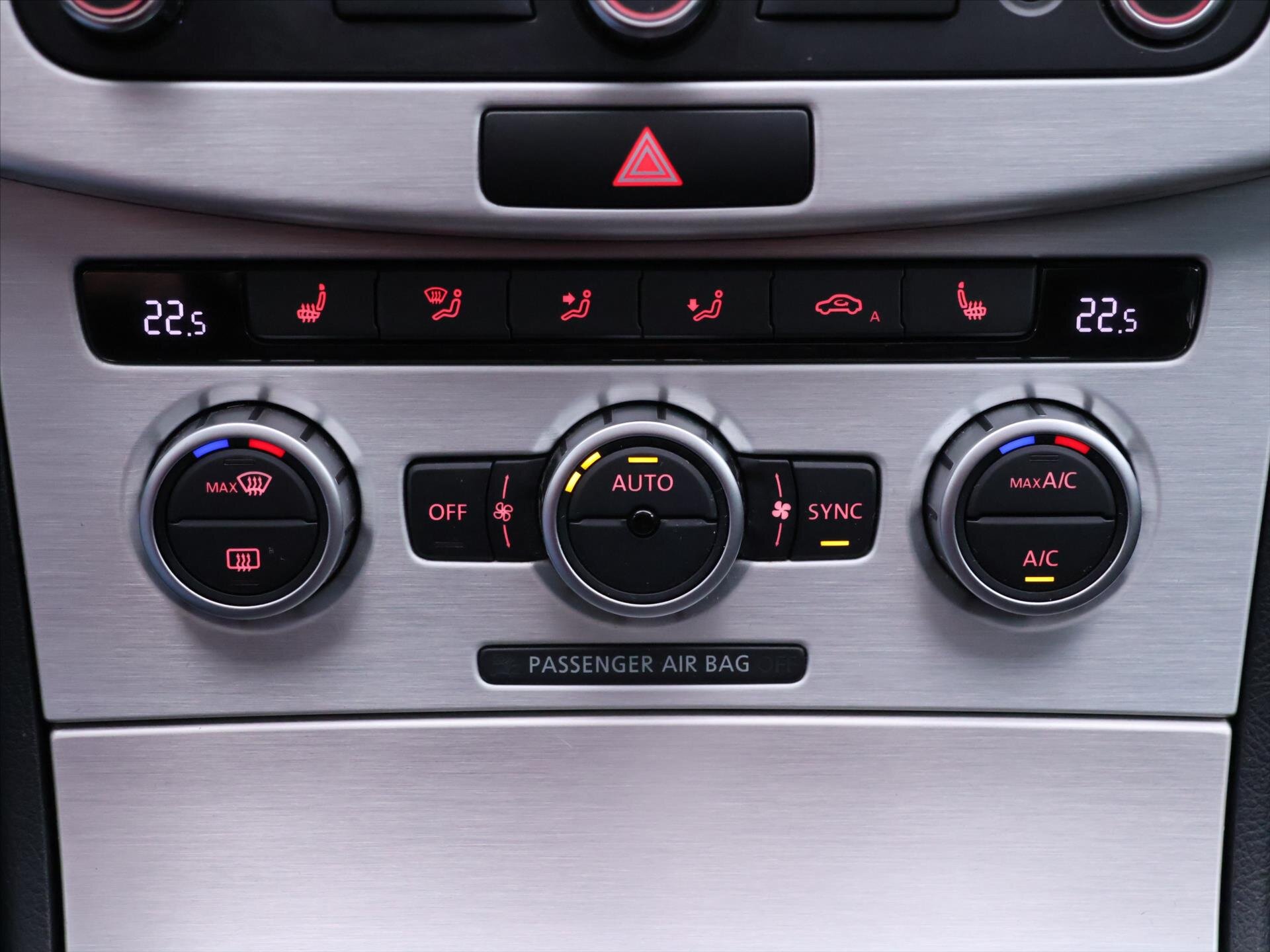 Volkswagen Passat Kombi 1,6 l 77 kw