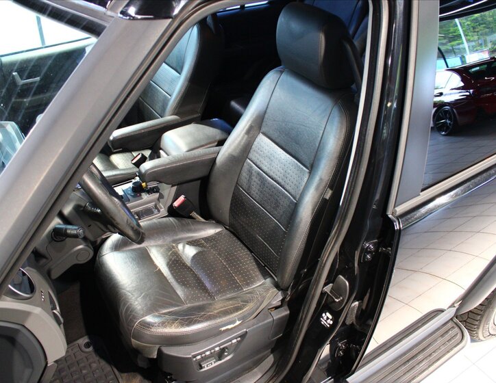 Land Rover Discovery 8