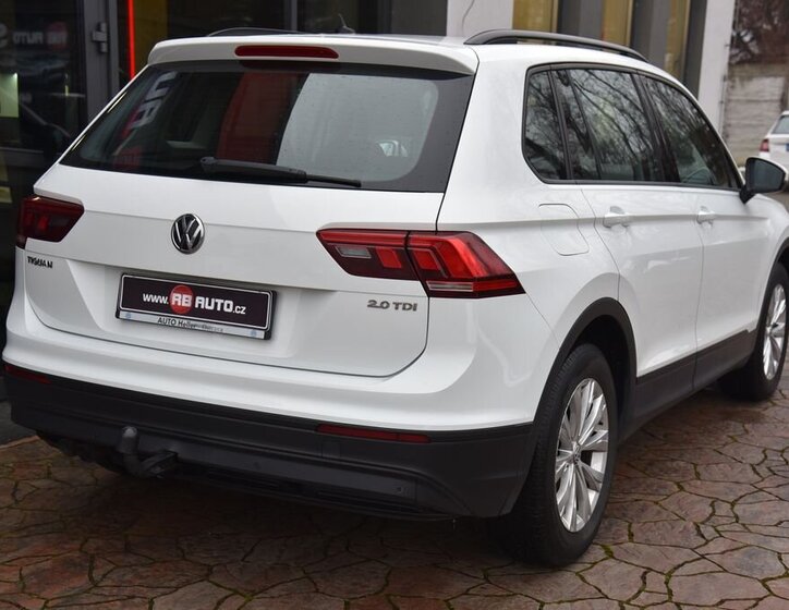 Volkswagen Tiguan 8