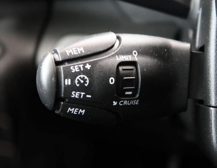 Peugeot Rifter MPV 1,5 l 96 kw