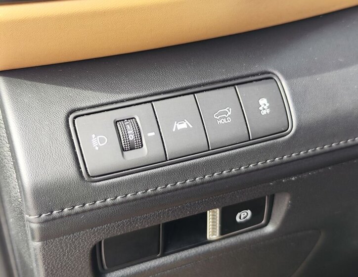 Hyundai Santa Fe SUV / Terénní 2,2 l 142 kw