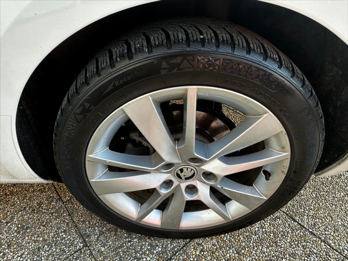 Škoda Octavia Sedan / Limuzína 1,4 l 81 kw