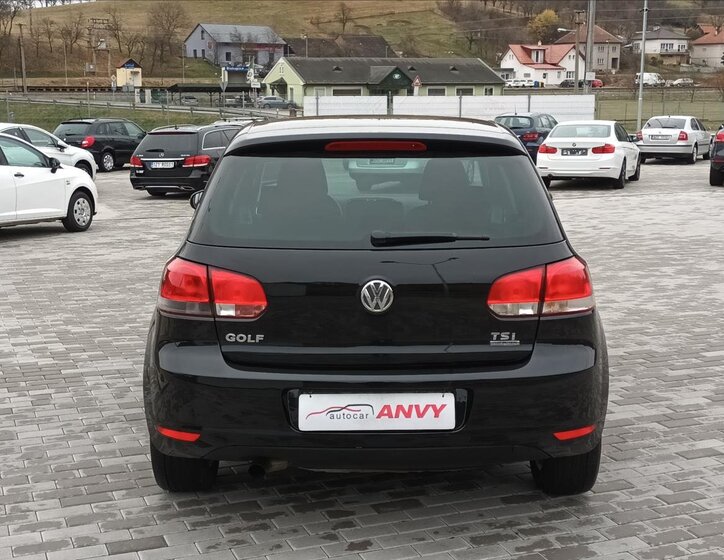 Volkswagen Golf Hatchback 1,2 l 77 kw