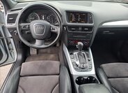 Audi Q5 SUV / Terénní 2,0 l 155 kw