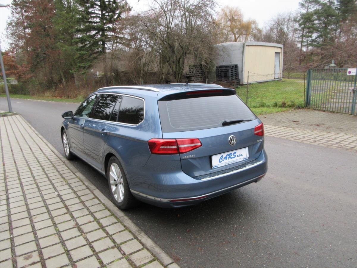 Volkswagen Passat Kombi 1,6 l 88 kw