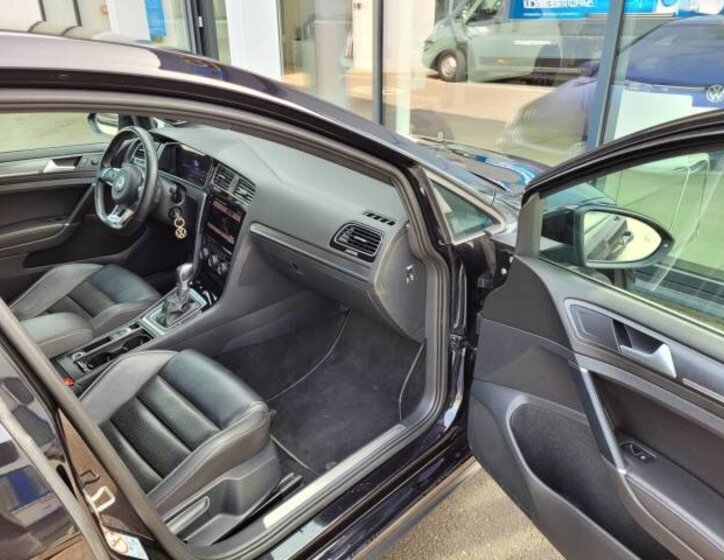 Volkswagen Golf Hatchback 2,0 l 135 kw