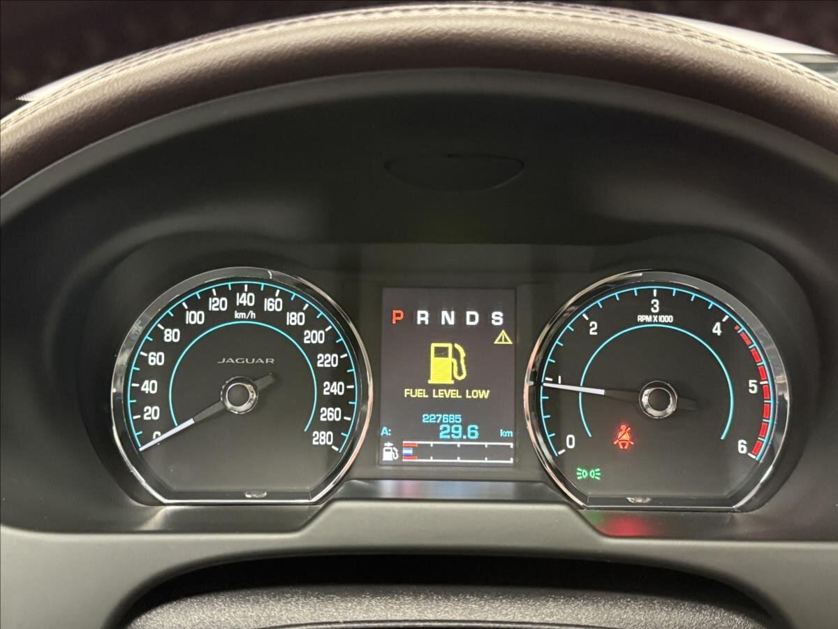 Jaguar XF Kombi 3,0 l 202 kw