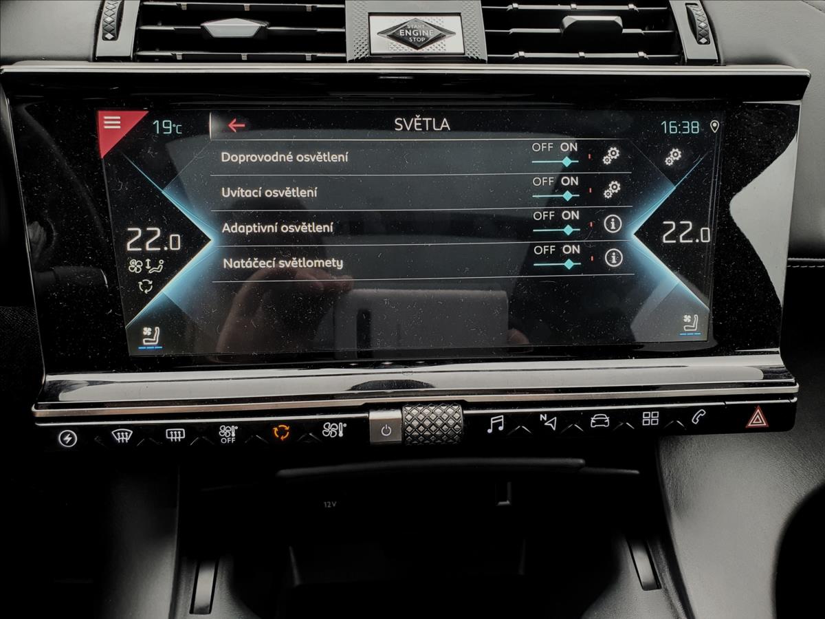 DS Automobiles DS7 Crossback