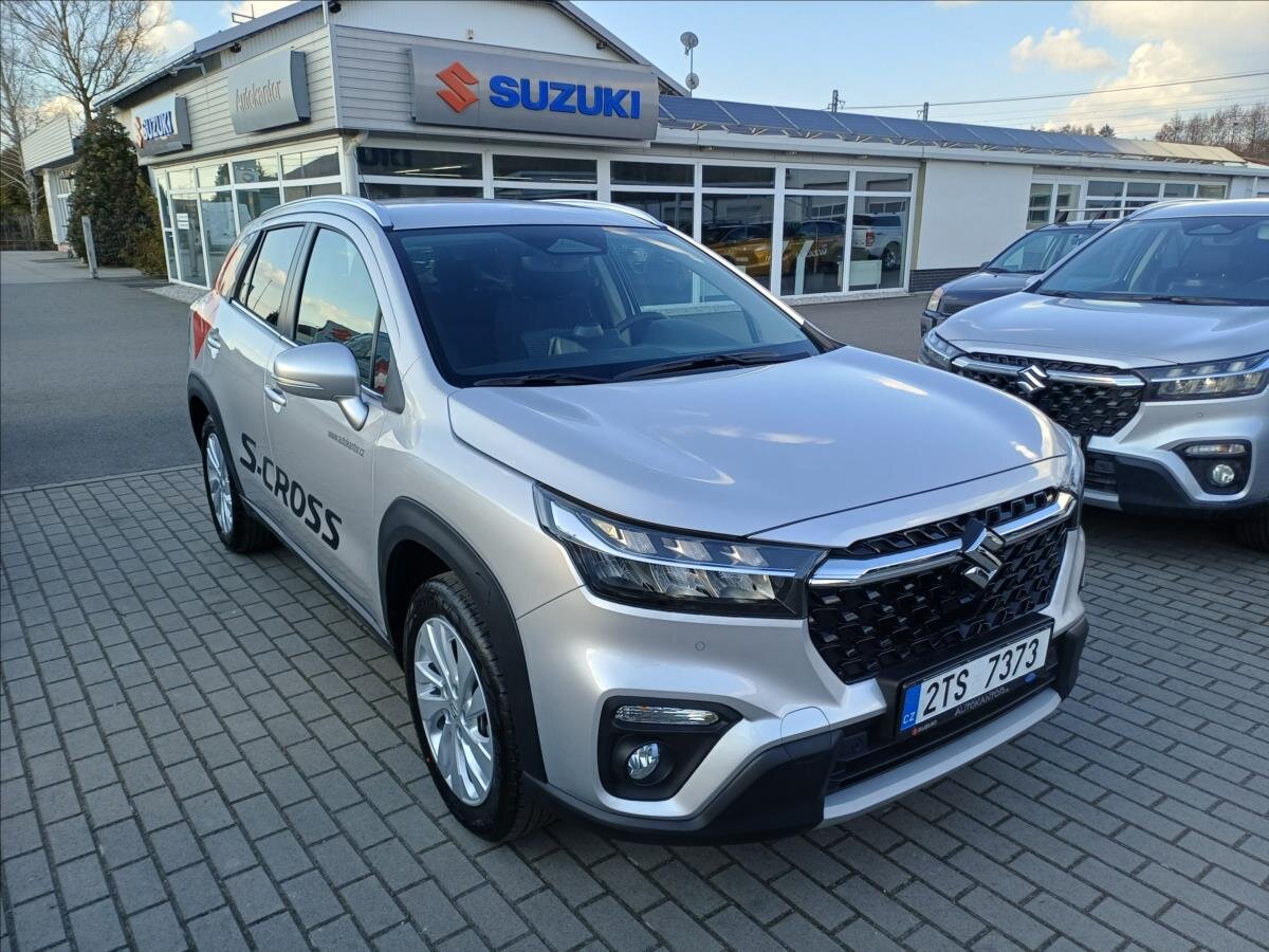 Suzuki S-Cross SUV / Terénní 1,4 l 81 kw