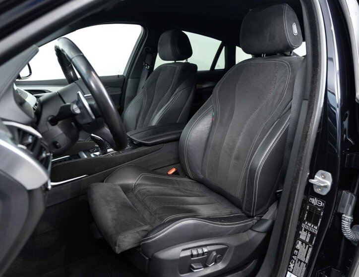 BMW X6 SUV 3,0 l 190 kw