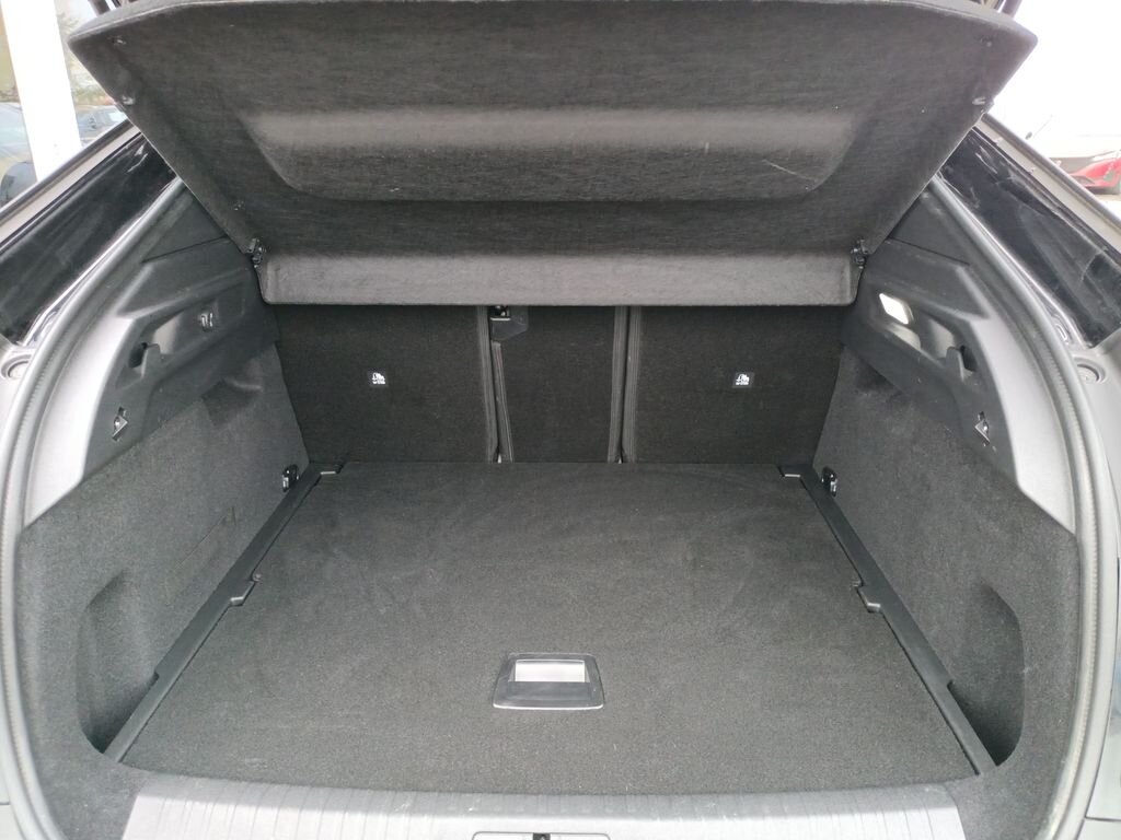 Peugeot 3008 SUV / Terénní 1,2 l 100 kw