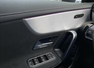 Mercedes-Benz CLA Kupé 1,3 l 118 kw