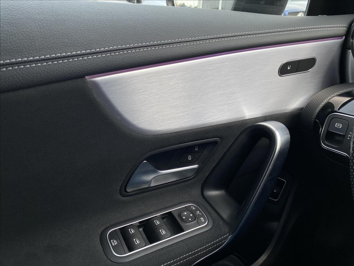 Mercedes-Benz CLA Kupé 1,3 l 118 kw