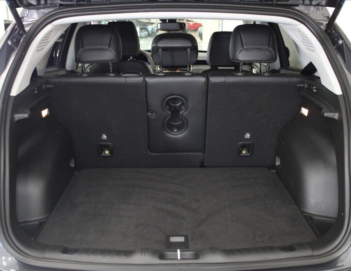 Jeep Compass SUV / Terénní 1,5 l 96 kw