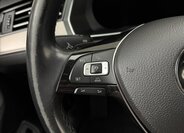 Volkswagen Passat 10