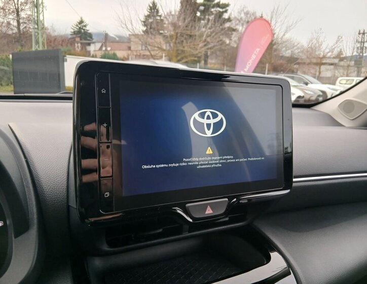 Toyota Yaris Cross 22