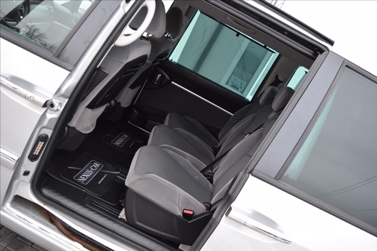 Peugeot 807 MPV 2,0 l 100 kw