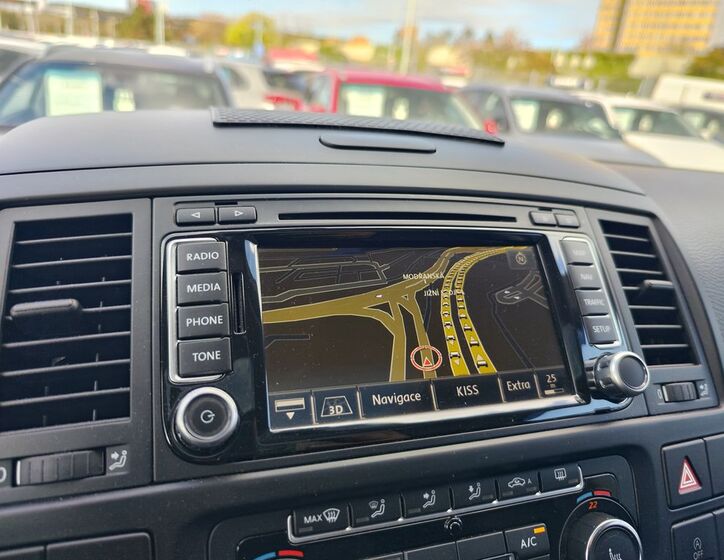 Volkswagen Multivan 21