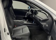 Lexus UX 300h SUV 2,0 l 146 kw