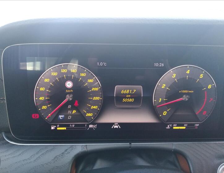 Mercedes-Benz Třídy E 11