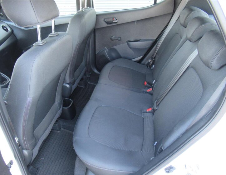 Hyundai i10 Hatchback 998,0 48 kw