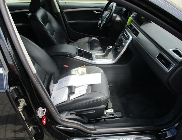 Volvo XC70 Kombi 2,4 l 133 kw