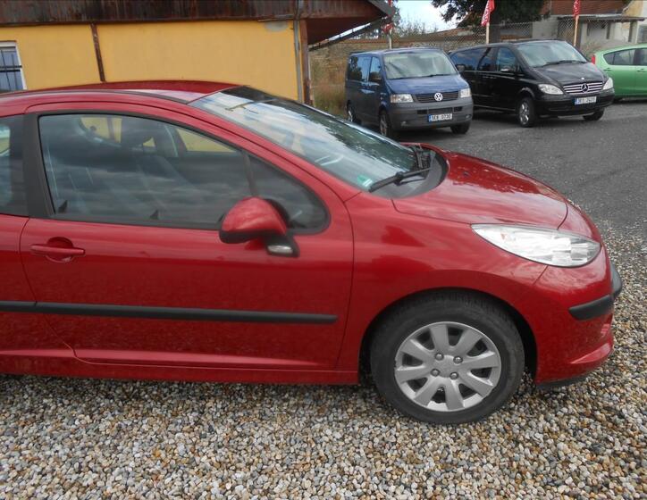 Peugeot 207 4