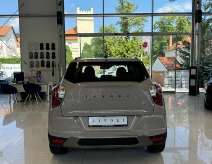 SsangYong Tivoli 6