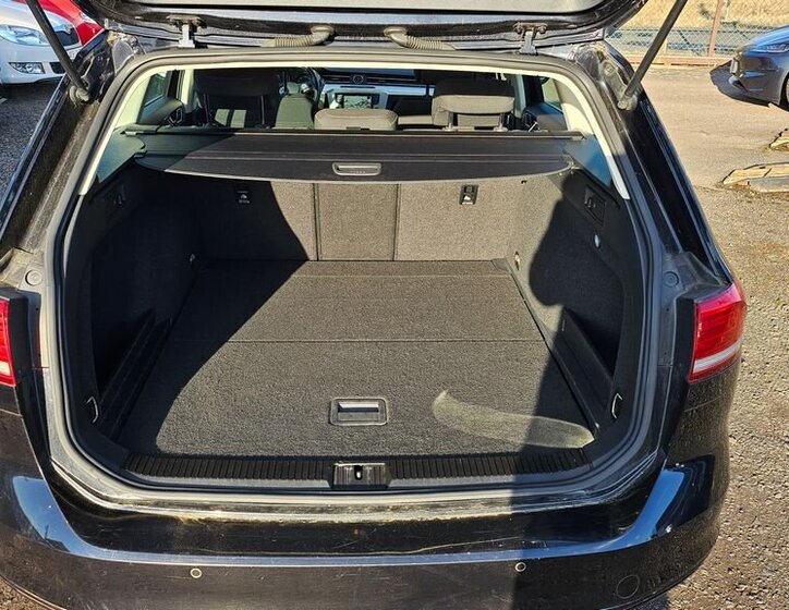 Volkswagen Passat Kombi 1,6 l 88 kw