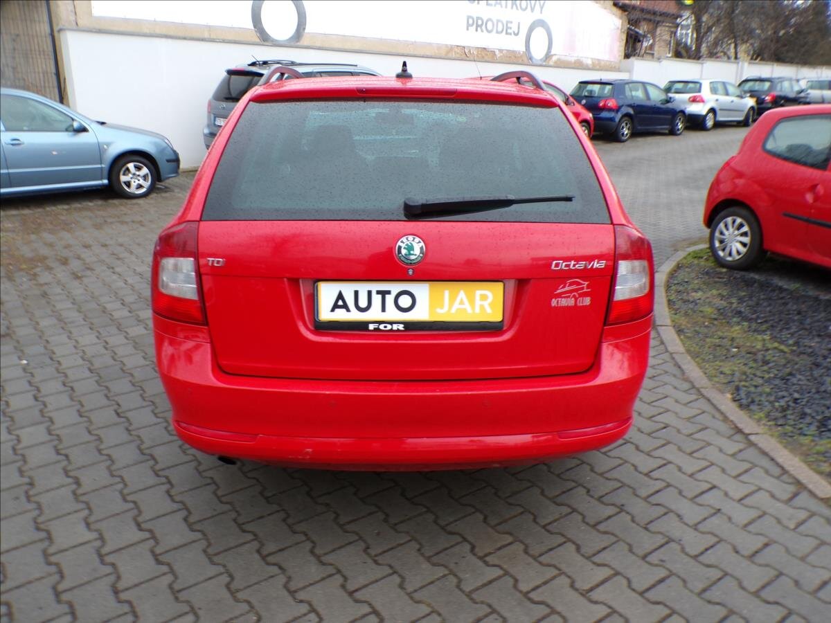 Škoda Octavia Kombi 2,0 l 103 kw