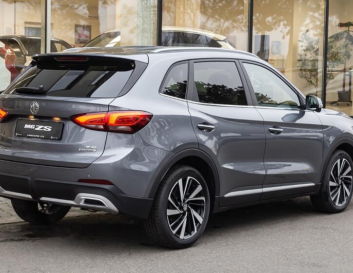 MG ZS 6