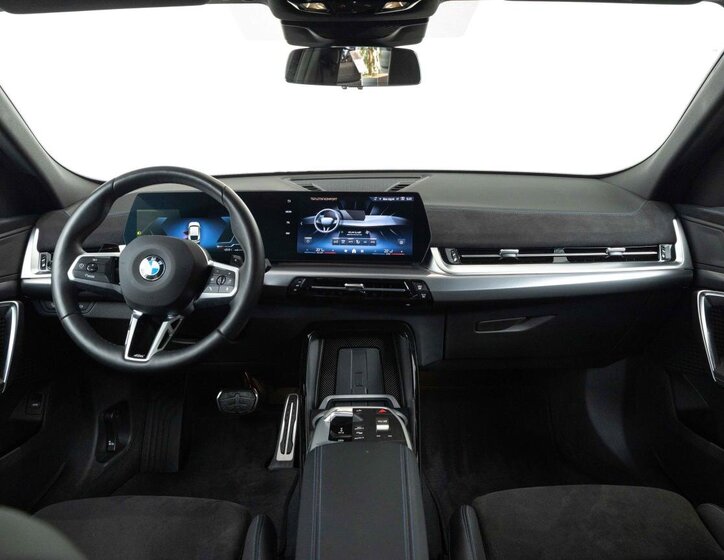 BMW X2 SUV / Terénní 1,5 l 125 kw