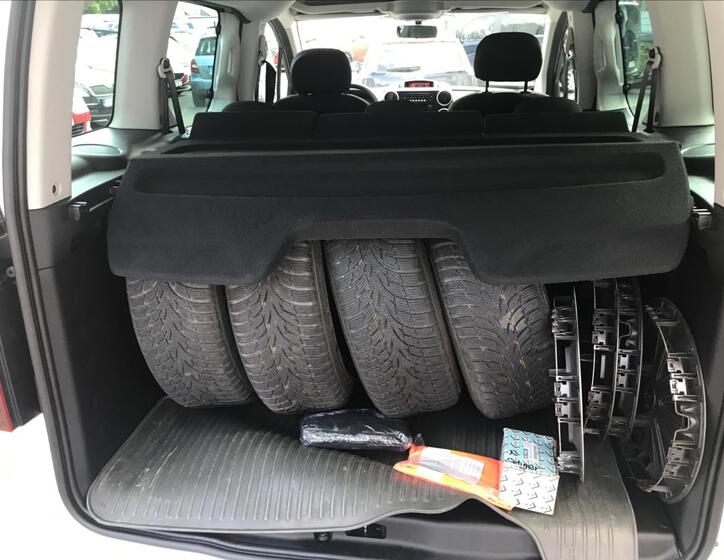 Peugeot Partner Tepee 8