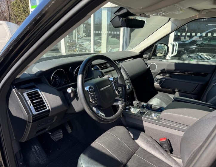 Land Rover Discovery 17