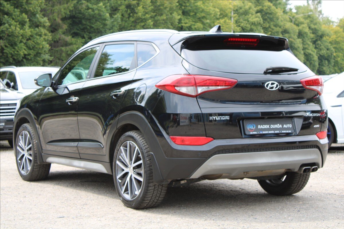 Hyundai Tucson SUV 2,0 l 100 kw