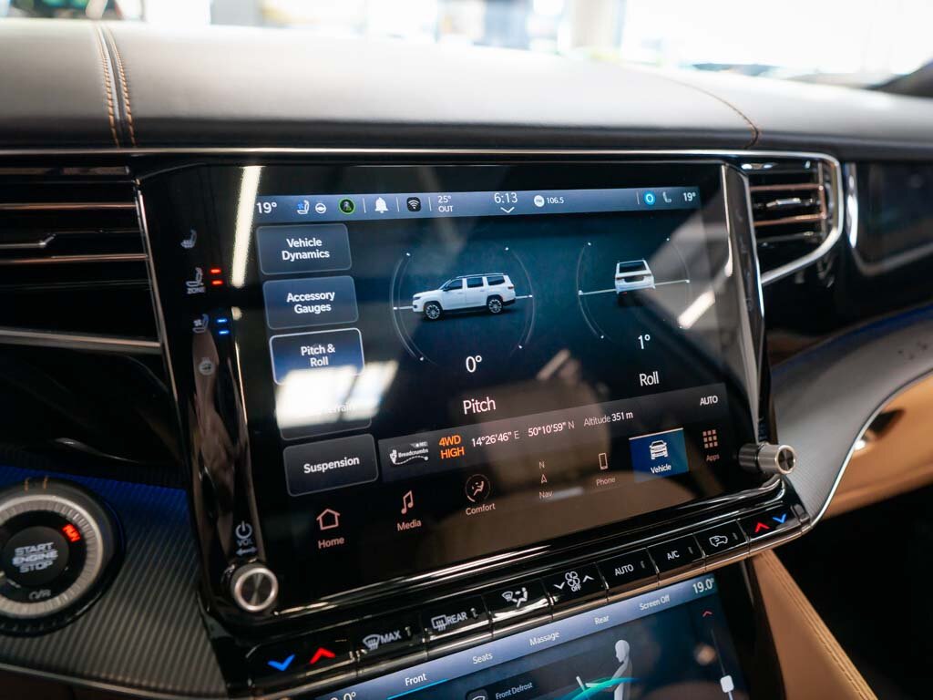 Jeep Grand Wagoneer SUV 6,4 l 351 kw