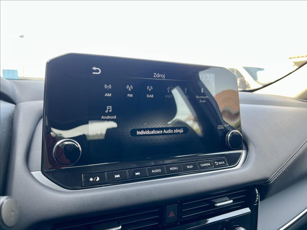 Nissan Qashqai SUV / Terénní 1,3 l 116 kw