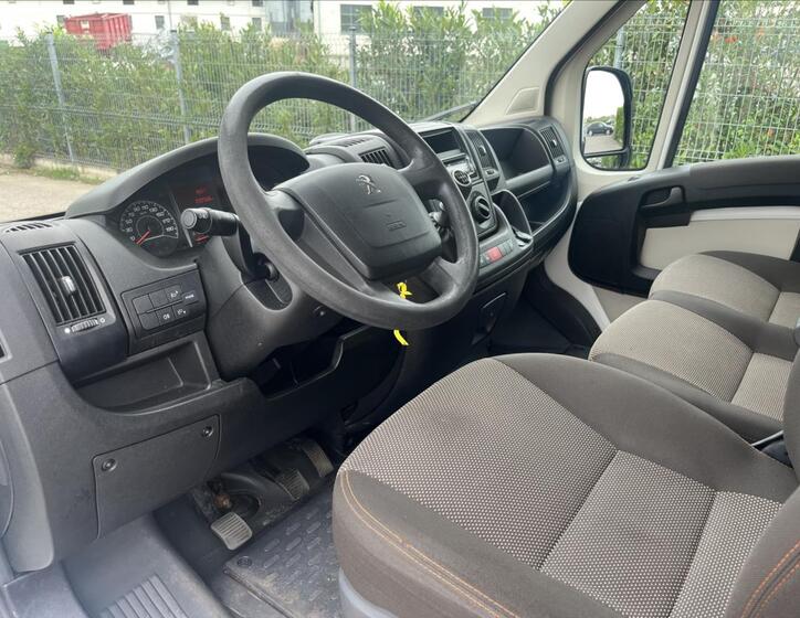 Peugeot Boxer 9