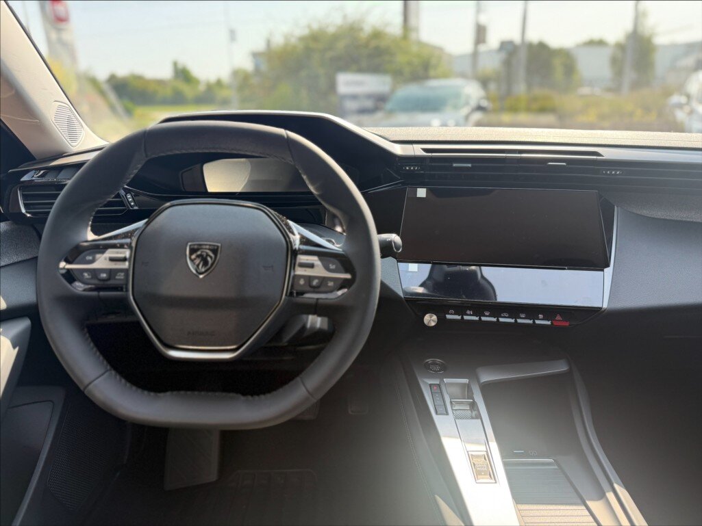 Peugeot 308 Kombi 1,2 l 96 kw